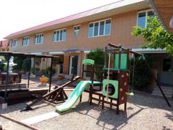 ������    ������, �. ���������������, ��. �������� 15