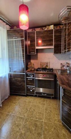 ������ 3-��������  �������, �������� ��������, 72�