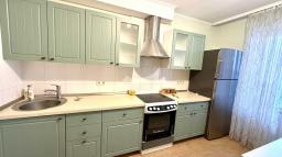 ������ 2-��������  �������, ����� ����������, 8�