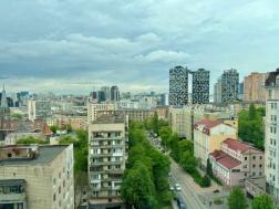  5-  ,  Metropole .  . 20 , 